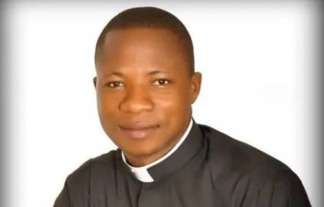 Nigeria: un sacerdote logró escapar de sus secuestradores Nigeria: un sacerdote logró escapar de sus secuestradores