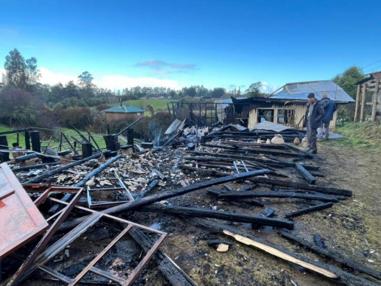 No cesa el vandalismo anticatólico en Chile: otra capilla destruida por el fuego No cesa el vandalismo anticatólico en Chile: otra capilla destruida por el fuego