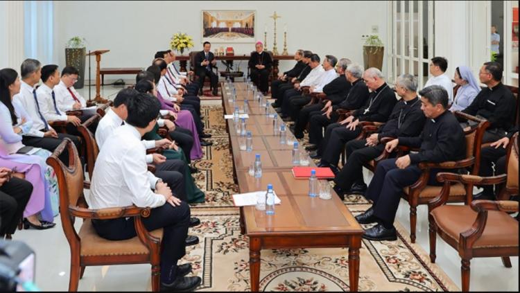 Vietnam: el presidente se reunió con los obispos del país