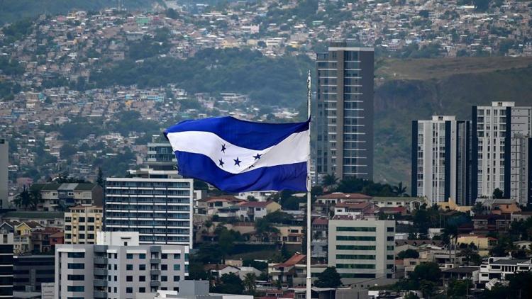 Obispos hondureños: "Un nuevo horizonte se vislumbra a pesar de las dificultades" Obispos hondureños: "Un nuevo horizonte se vislumbra a pesar de las dificultades"
