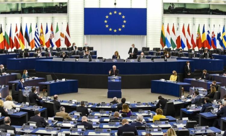 Obispos lamentan la propuesta de incluir el aborto en la Carta de Derechos Fundamentales de la UE Obispos lamentan la propuesta de incluir el aborto en la Carta de Derechos Fundamentales de la UE