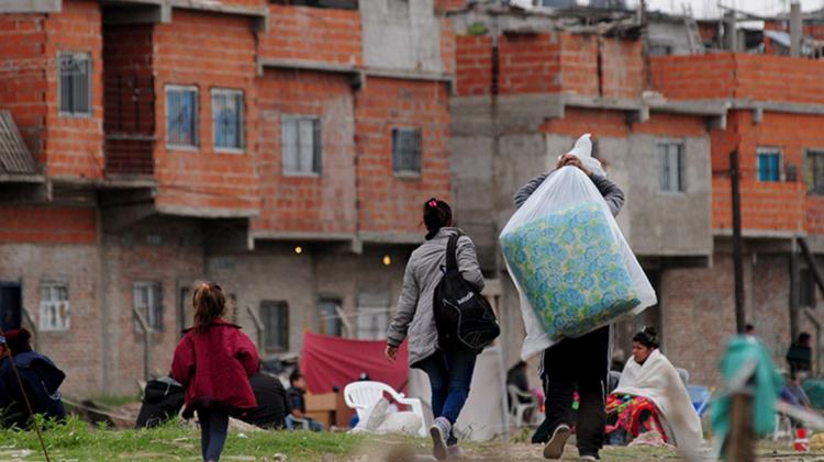 ODSA UCA: la pobreza alcanzó a casi el 53% de la población argentina ODSA UCA: la pobreza alcanzó a casi el 53% de la población argentina