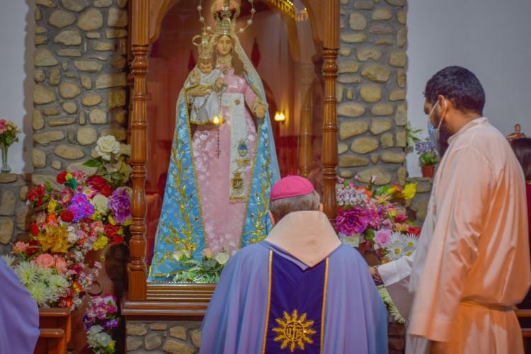 Orán se reunió para la consagración a la Virgen y pidió por la unidad de la diócesis Orán se reunió para la consagración a la Virgen y pidió por la unidad de la diócesis
