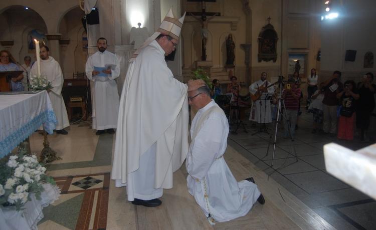 Siendo padre y abuelo, fue ordenado sacerdote en la diócesis de Quilmes Siendo padre y abuelo, fue ordenado sacerdote en la diócesis de Quilmes
