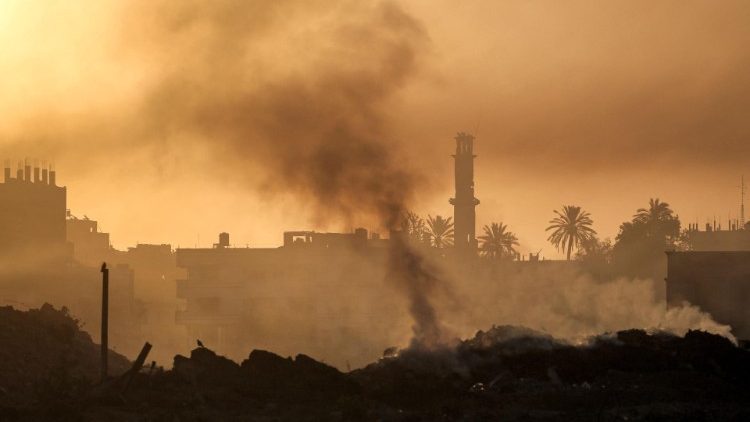 'Palestina está sufriendo ataques inhumanos', dijo el Papa 'Palestina está sufriendo ataques inhumanos', dijo el Papa