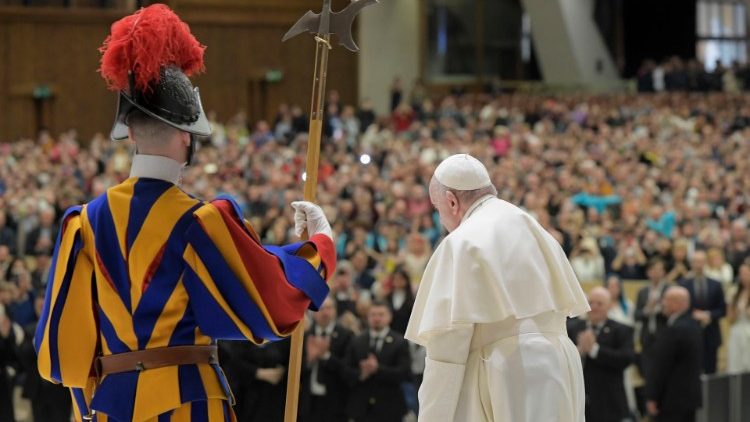 Papa Francisco: "El Espíritu Santo es el motor de la evangelización" Papa Francisco: "El Espíritu Santo es el motor de la evangelización"