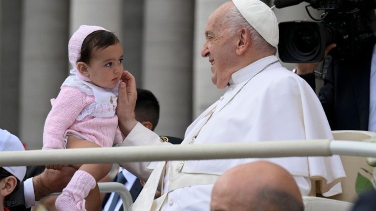Papa Francisco: 'La humildad lo es todo' Papa Francisco: 'La humildad lo es todo'