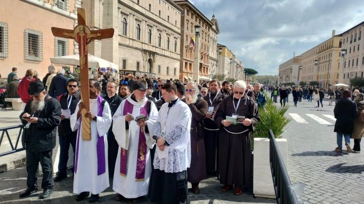 Francisco: 'La Iglesia es una humanidad nueva y reconciliada' Francisco: 'La Iglesia es una humanidad nueva y reconciliada'