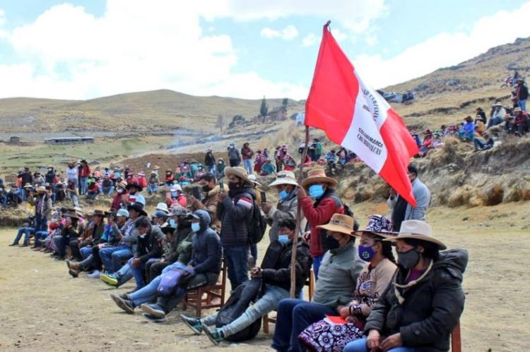 Perú: El presidente pidió a la Iglesia mediar en el conflicto de la mina Las Bambas Perú: El presidente pidió a la Iglesia mediar en el conflicto de la mina Las Bambas