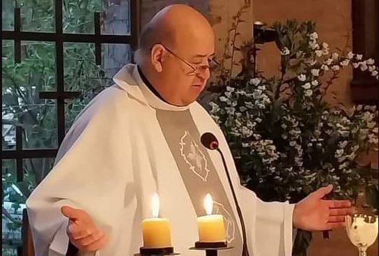 Pesar en Chascomús por el fallecimiento del padre Enrique Paz Pesar en Chascomús por el fallecimiento del padre Enrique Paz
