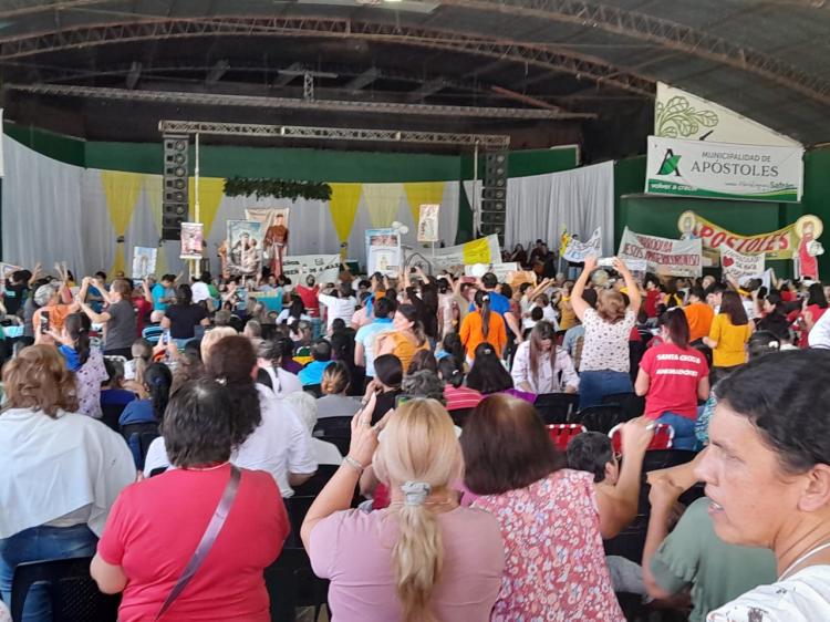 Posadas: unas 700 personas en el encuentro diocesano de catequistas Posadas: unas 700 personas en el encuentro diocesano de catequistas