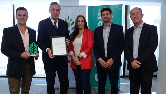 Premian a la UCA por el impacto sustentable de su gestión eléctrica Premian a la UCA por el impacto sustentable de su gestión eléctrica
