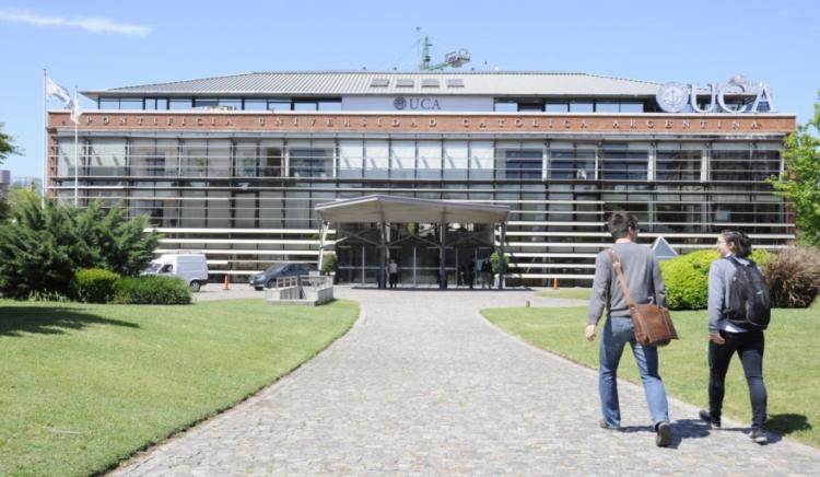 Presentación del libro 'De la infertilidad a la fecundidad' en la UCA Presentación del libro 'De la infertilidad a la fecundidad' en la UCA