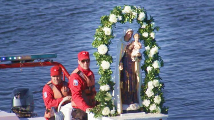 Procesión Náutica con la Virgen del Carmen en Cruz del Eje Procesión Náutica con la Virgen del Carmen en Cruz del Eje