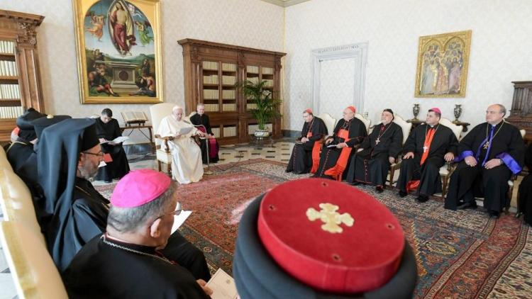 "Que las religiones estén al servicio de la fraternidad", pidió el Papa a cristianos de Irak "Que las religiones estén al servicio de la fraternidad", pidió el Papa a cristianos de Irak
