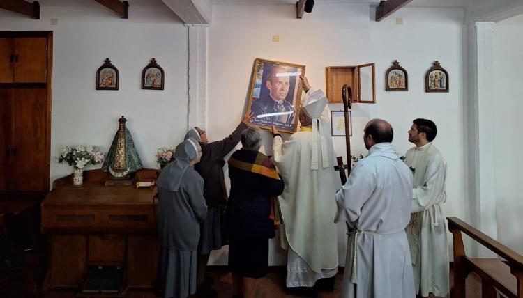La imagen y la reliquia del fundador de una congregación llegaron a Coronel Vidal La imagen y la reliquia del fundador de una congregación llegaron a Coronel Vidal