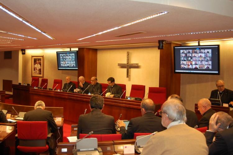 Reparación, prevención y formación: el plan de los obispos españoles contra los abusos