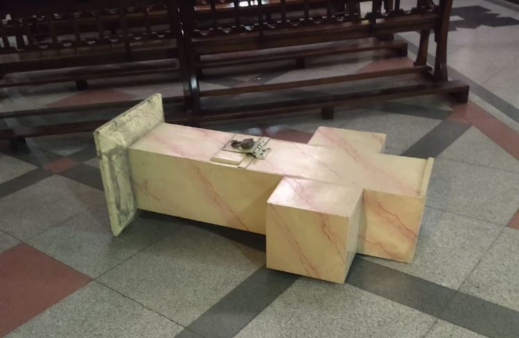 Robo sacrílego en la basílica Nuestra Señora de La Piedad Robo sacrílego en la basílica Nuestra Señora de La Piedad