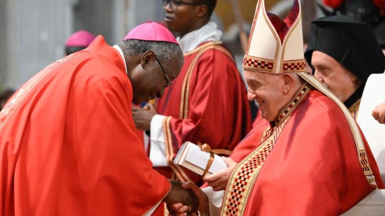 'Que el Señor nos abra las puertas del corazón', rezó el Papa 'Que el Señor nos abra las puertas del corazón', rezó el Papa