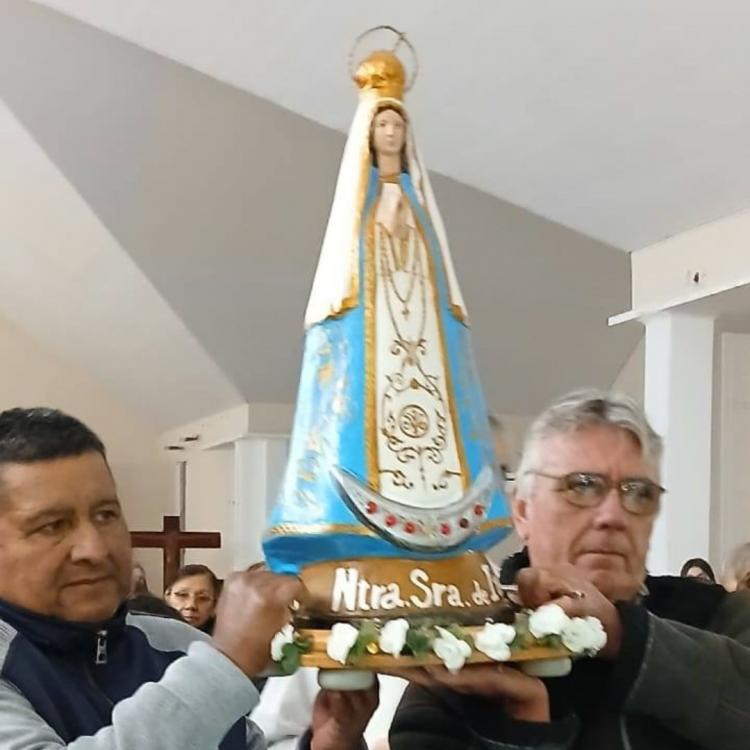 Campo Largo: fiesta patronal y despedida de la imagen de la Virgen de Itatí Campo Largo: fiesta patronal y despedida de la imagen de la Virgen de Itatí