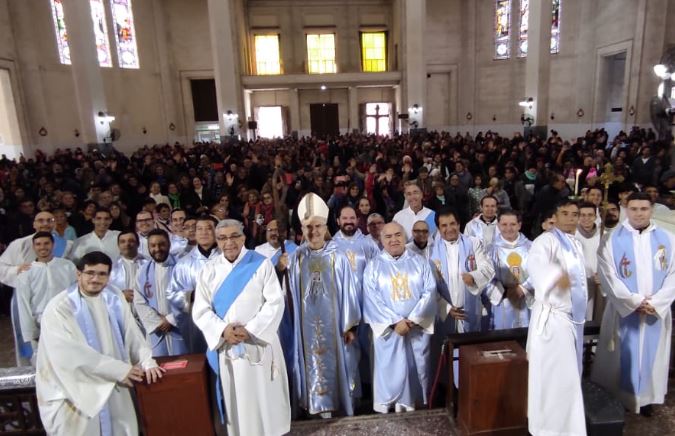 Santo Tomé celebró su segunda peregrinación diocesana a Itatí Santo Tomé celebró su segunda peregrinación diocesana a Itatí