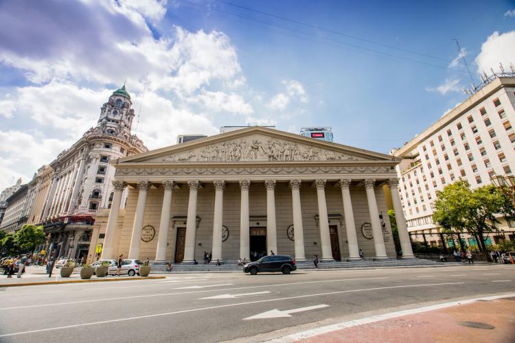 Se lanzó una campaña para reparar el techo de la catedral de Buenos Aires Se lanzó una campaña para reparar el techo de la catedral de Buenos Aires