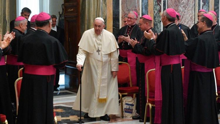 Sean pastores cercanos a los pobres, pidió el Papa a los nuevos obispos Sean pastores cercanos a los pobres, pidió el Papa a los nuevos obispos