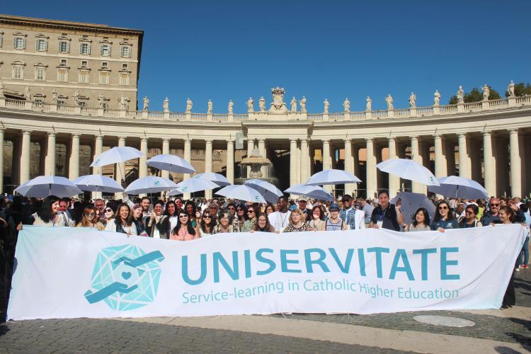 Un simposio internacional reflexiona sobre el servicio solidario en la educación superior Un simposio internacional reflexiona sobre el servicio solidario en la educación superior
