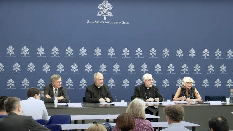 El Sínodo incluirá una peregrinación para los participantes y una oración por los migrantes El Sínodo incluirá una peregrinación para los participantes y una oración por los migrantes