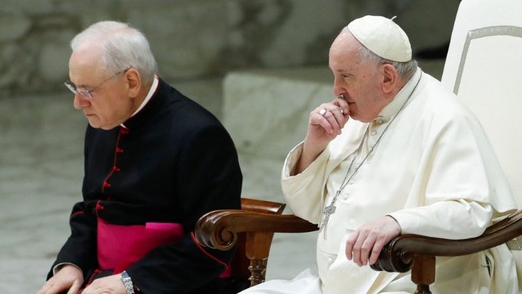 Francisco: "No caer en la caricatura mundana de la Navidad" Francisco: "No caer en la caricatura mundana de la Navidad"