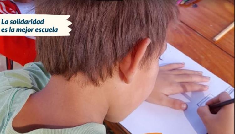 Tercera campaña de útiles escolares en Hombre Nuevo Tercera campaña de útiles escolares en Hombre Nuevo