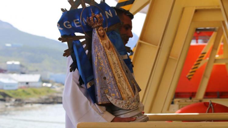 Tras 42 años, la imagen de la Virgen de Luján Malvinera peregrina a las islas Tras 42 años, la imagen de la Virgen de Luján Malvinera peregrina a las islas