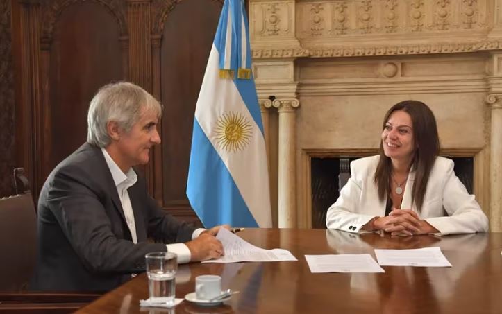Cáritas renueva un acuerdo con el Gobierno para asistencia alimentaria Cáritas renueva un acuerdo con el Gobierno para asistencia alimentaria