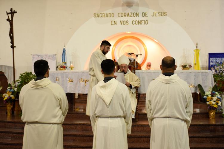 Tres nuevos diáconos salesianos al servicio de los jóvenes y del Evangelio Tres nuevos diáconos salesianos al servicio de los jóvenes y del Evangelio