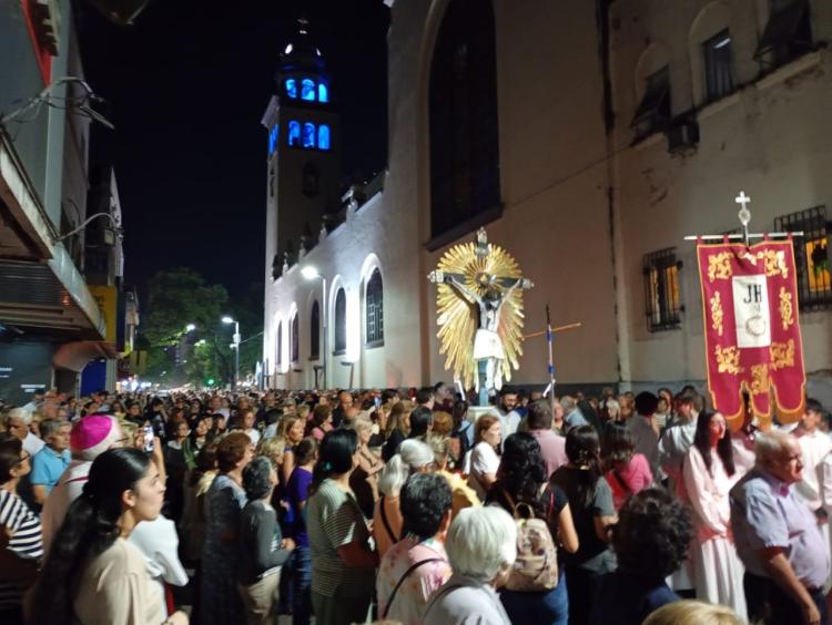 Tucumán: cientos de fieles honraron una imagen histórica del Señor de la Salud