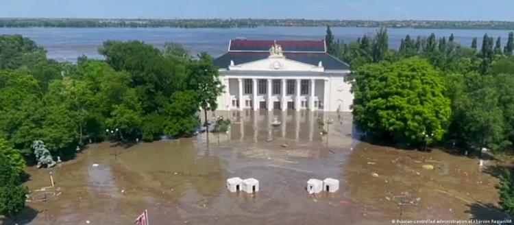Ucrania: La Iglesia en oración por los afectados por la destrucción de la represa Ucrania: La Iglesia en oración por los afectados por la destrucción de la represa