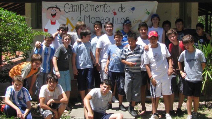 Campamento de monaguillos en Reconquista Campamento de monaguillos en Reconquista