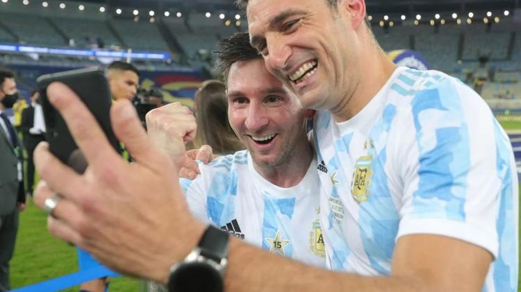 Un arzobispo y un sacerdote destacaron los "valores" del equipo campeón mundial Un arzobispo y un sacerdote destacaron los "valores" del equipo campeón mundial