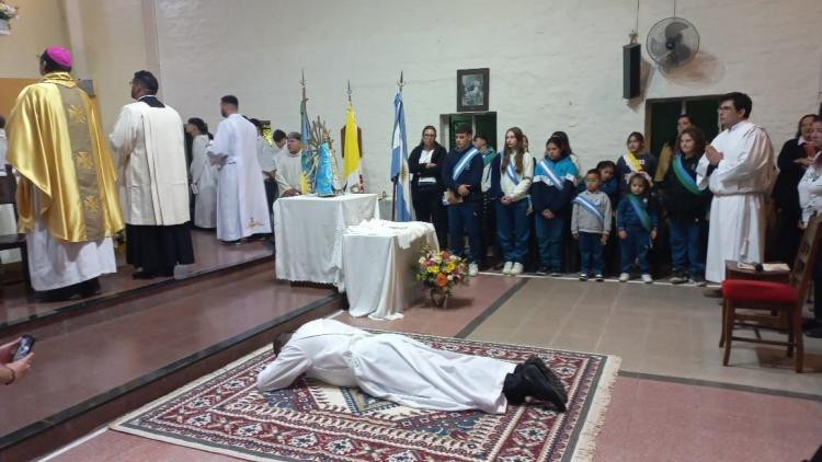 Un miembro de los Hijos de Santa María Inmaculada fue ordenado sacerdote Un miembro de los Hijos de Santa María Inmaculada fue ordenado sacerdote