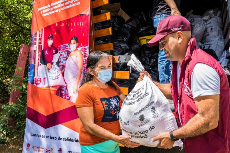 "Un paquete para Venezuela", la Campaña de Cáritas Polonia "Un paquete para Venezuela", la Campaña de Cáritas Polonia