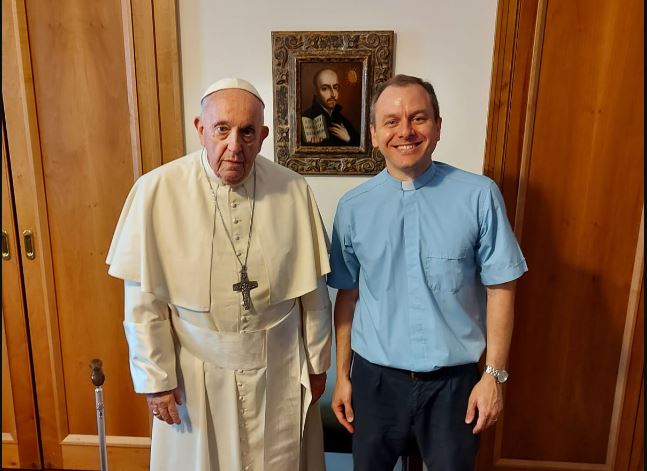 Un sacerdote de Buenos Aires, nuevo secretario personal del Papa