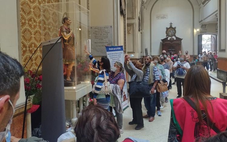 Una muchedumbre honró a San Expedito en el santuario de Balvanera Una muchedumbre honró a San Expedito en el santuario de Balvanera
