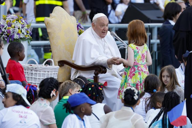 Vaticano: el Papa presidirá una cumbre internacional sobre los derechos del niño Vaticano: el Papa presidirá una cumbre internacional sobre los derechos del niño