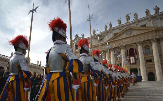 Vaticano: Nuevo reglamento para renovar el cuartel de la Guardia Suiza Vaticano: Nuevo reglamento para renovar el cuartel de la Guardia Suiza