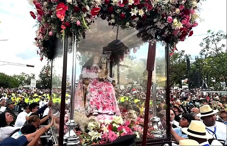 Arzobispo venezolano exhortó a 'contemplar a María para reconstruir el país'